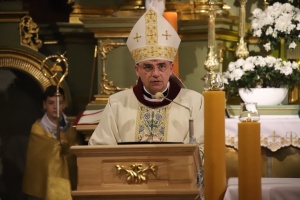 biskup robert chrząszcz